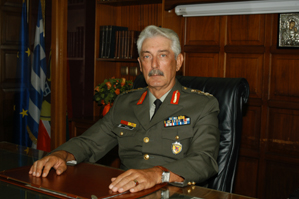 На фото: Глава генштаба Греции генерал Димитриос Грапсас.